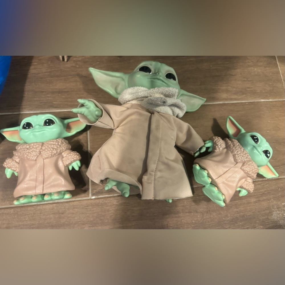 Disney Star Wars Baby yoda the mandalorian child bundle of interactive dolls